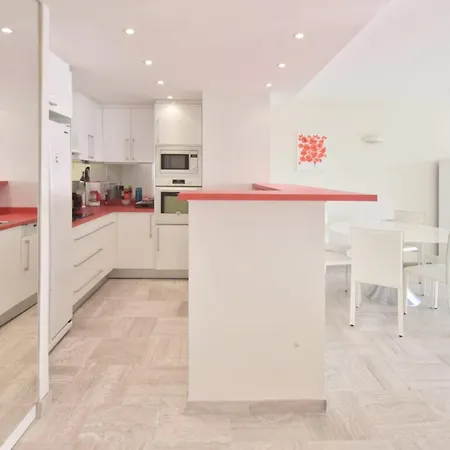 Apartment Prestigious With Terrace And Pool *