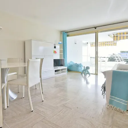 Prestigious With Terrace And Pool Cannes