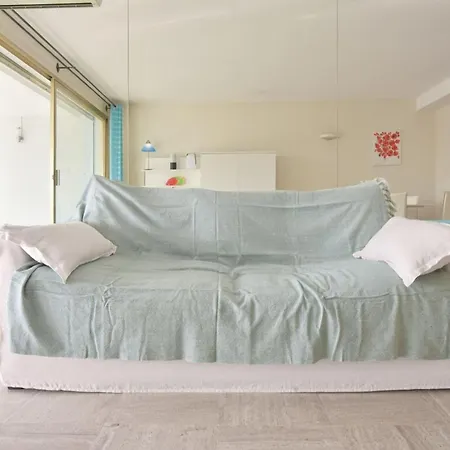 Prestigious With Terrace And Pool Apartment *