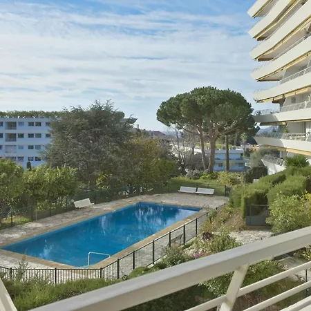 Prestigious With Terrace And Pool Cannes