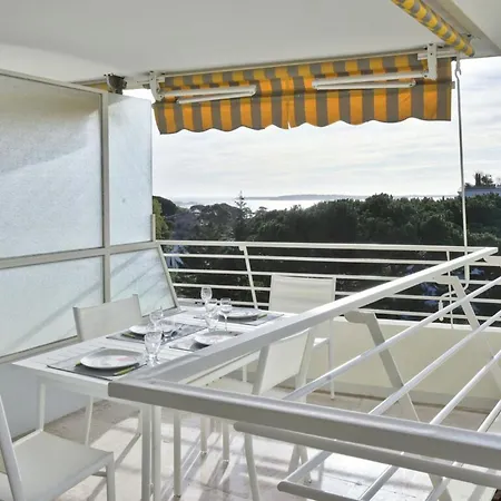Prestigious With Terrace And Pool Apartment Cannes
