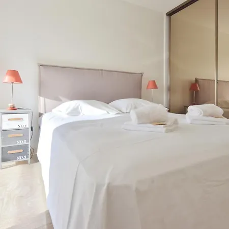 Апартаменты Prestigious With Terrace And Pool Канны